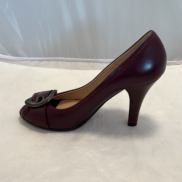 Fendi leather open toe pumps - Picture 3 of 10
